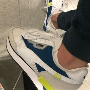 Size 11 Future Rider Galaxy puma White-digi-blue